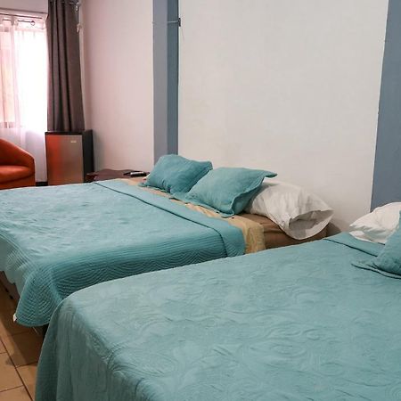 Puerto Jiménez Hotel Hoja De Oro Corcovado חדר תמונה
